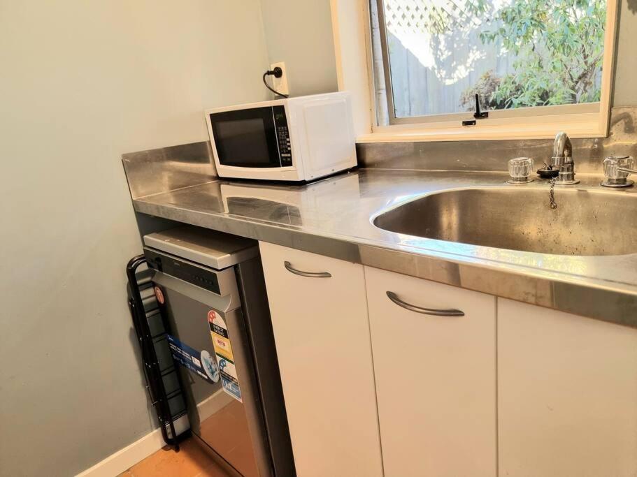 Holiday home 3brm Burside Family House 3km Airport 8min Uni