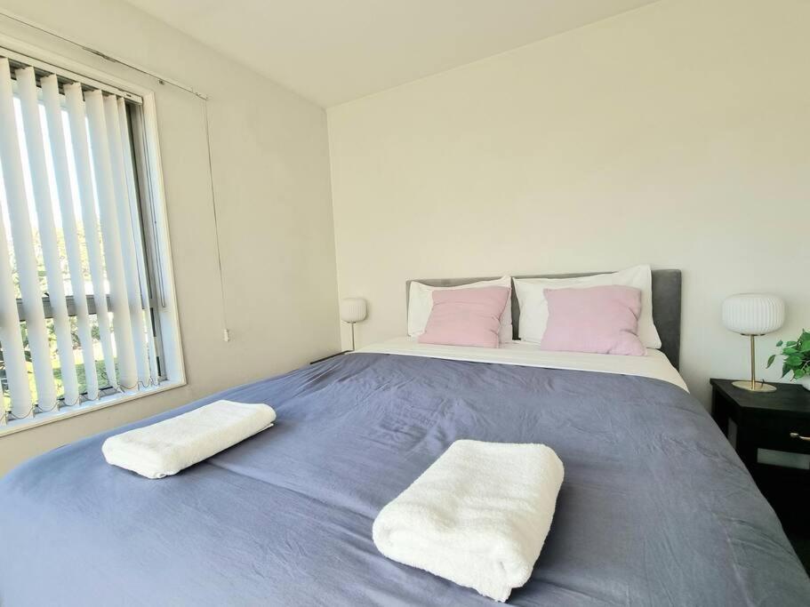 Holiday home 3brm Burside Family House 3km Airport 8min Uni Harewood